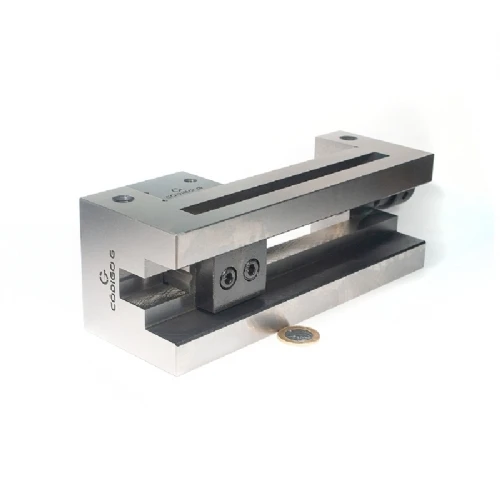 Ampliar foto Morsa de precisao para CNC com abertura de 125mm e sistema de fuso QGG88 Ampliar foto Morsa de precisao para CNC com abertura de 125mm e sistema de fuso QGG88